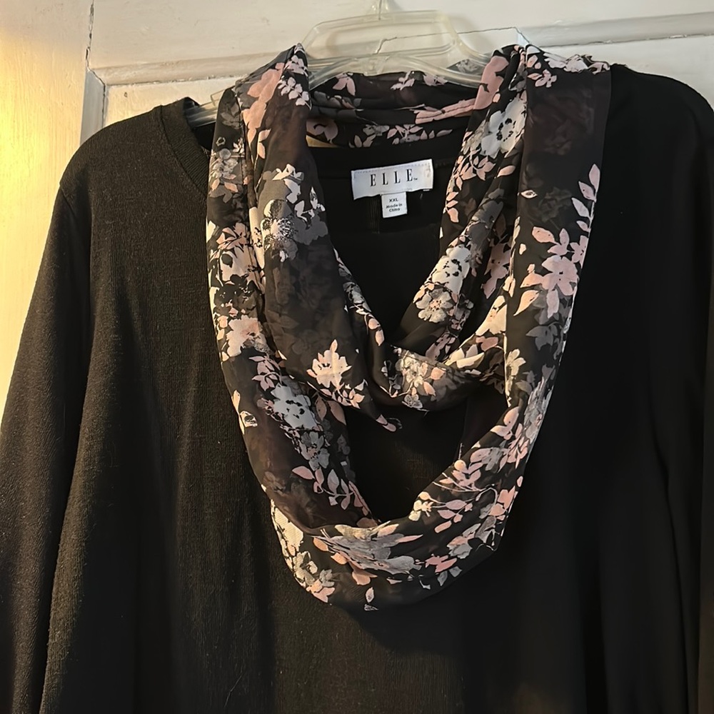 Elle black sweater with matching scarf